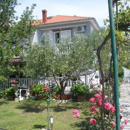 Apartmani I Sobe Mara Palit Buitenkant foto