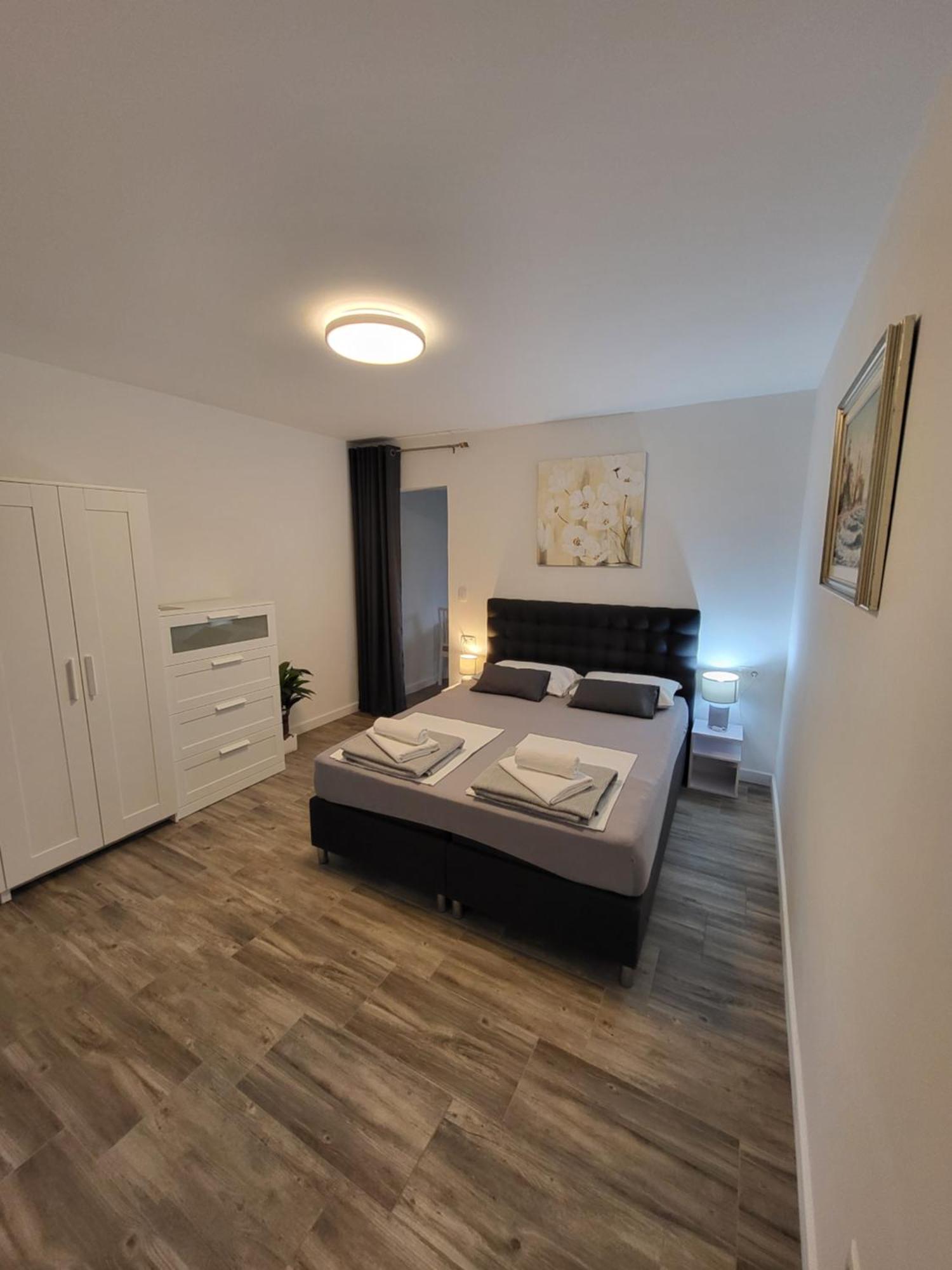 Apartmani I Sobe Mara Palit Buitenkant foto
