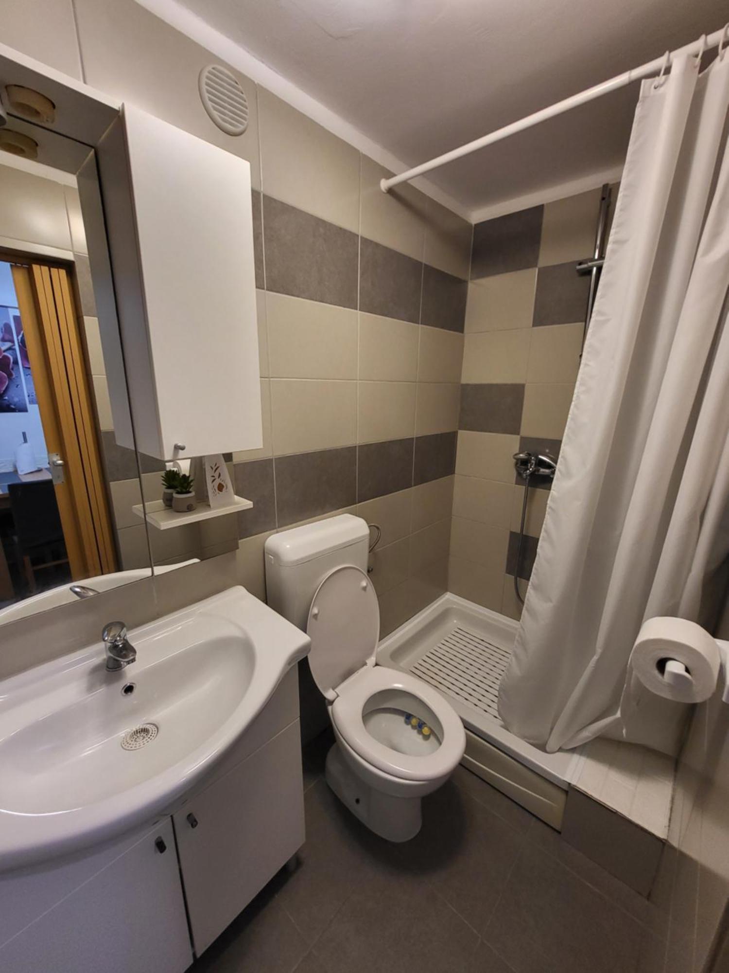 Apartmani I Sobe Mara Palit Buitenkant foto