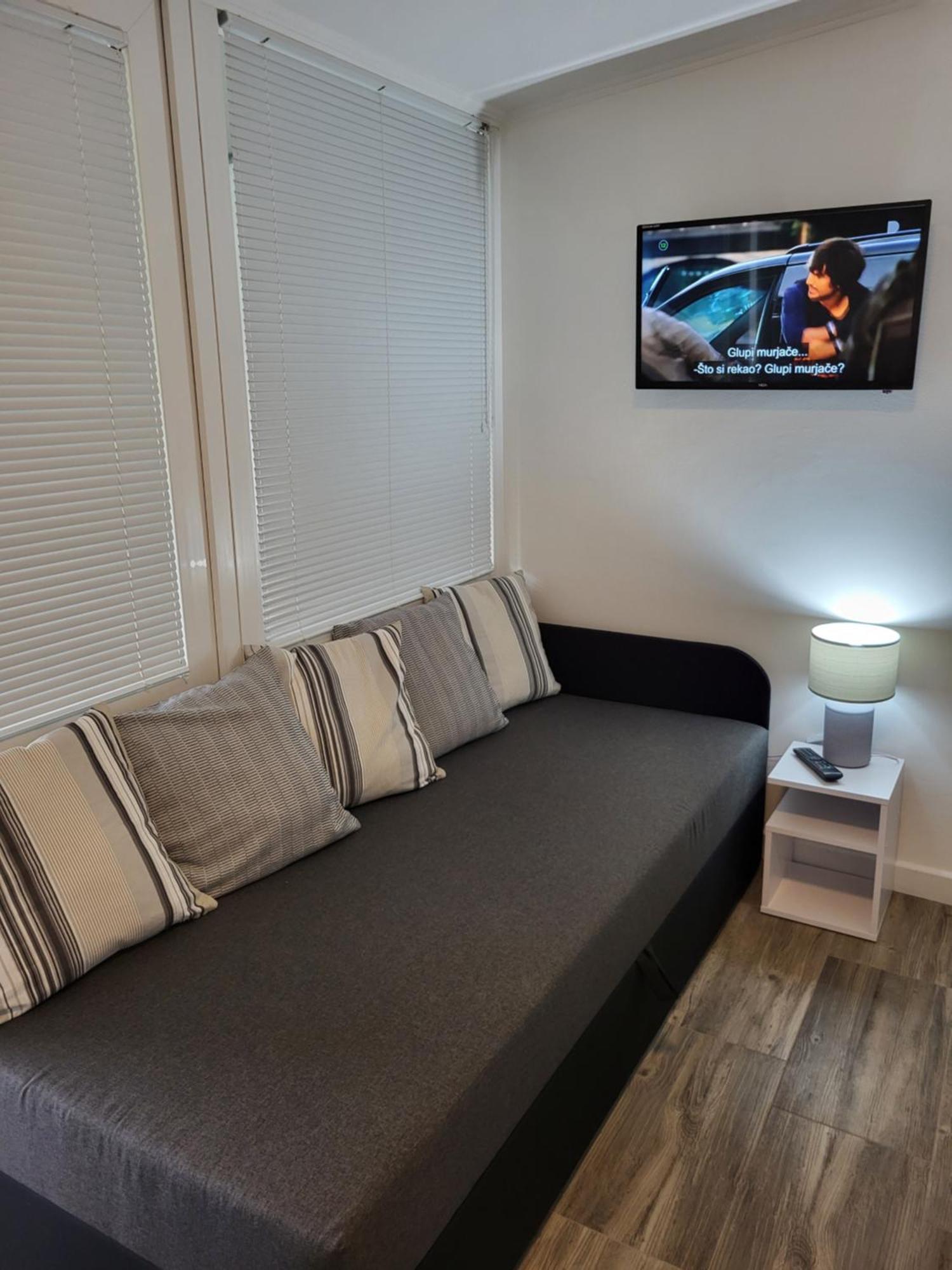 Apartmani I Sobe Mara Palit Buitenkant foto