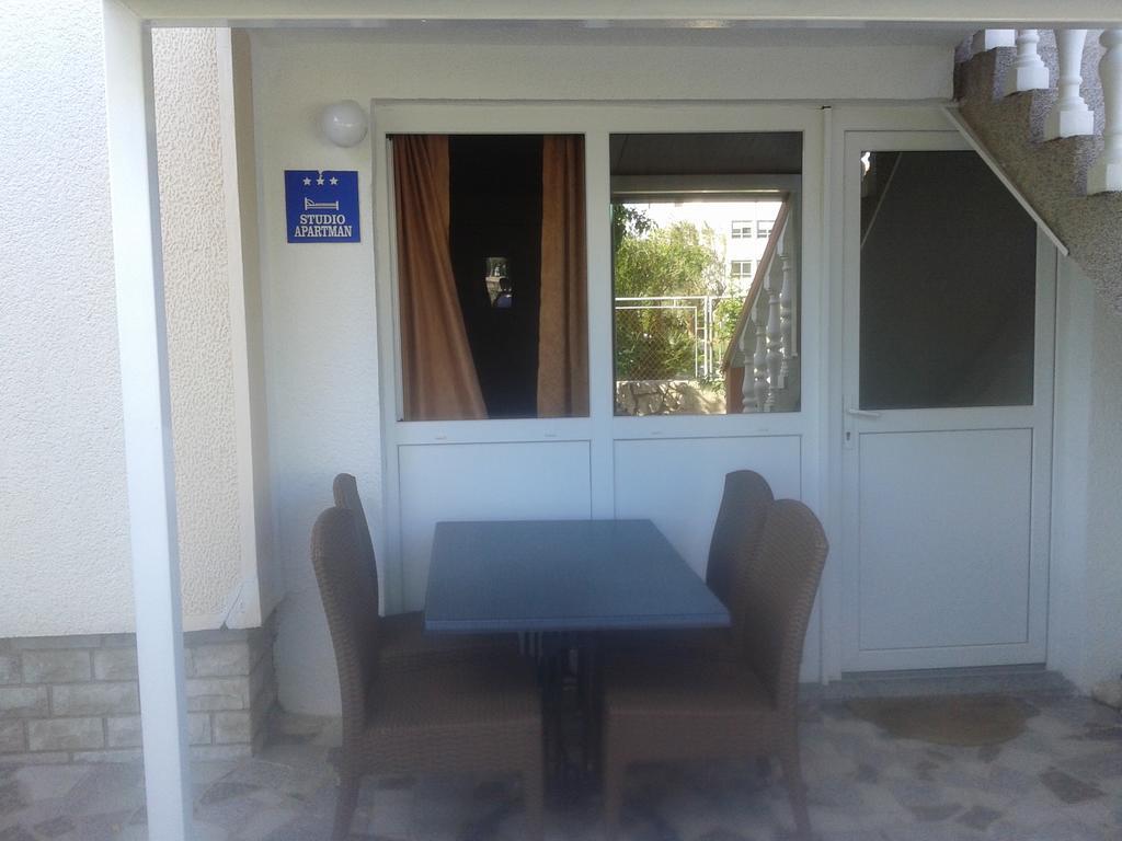 Apartmani I Sobe Mara Palit Buitenkant foto