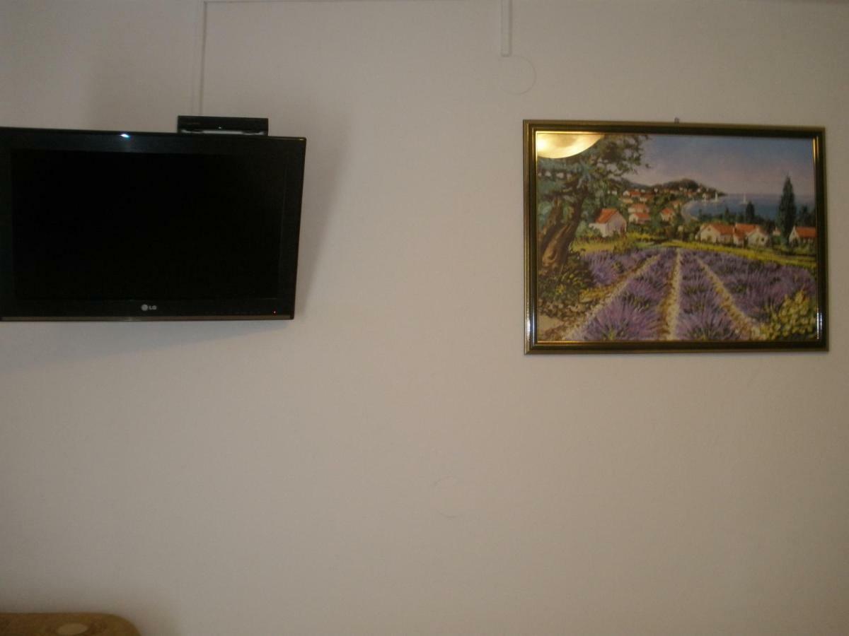 Apartmani I Sobe Mara Palit Buitenkant foto