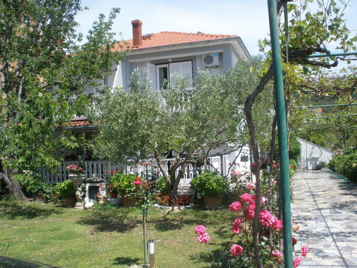 Apartmani I Sobe Mara Palit Buitenkant foto